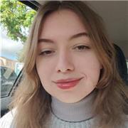 Je suis passionnée par l'anglais donc je propose des cours dans cette matière.